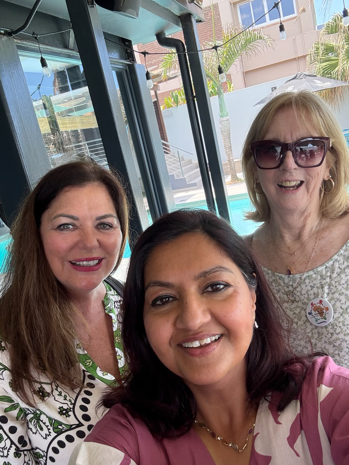 IWC Durban members poolside selfie